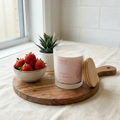 Champagne & Strawberries – Wickless Soy Candle