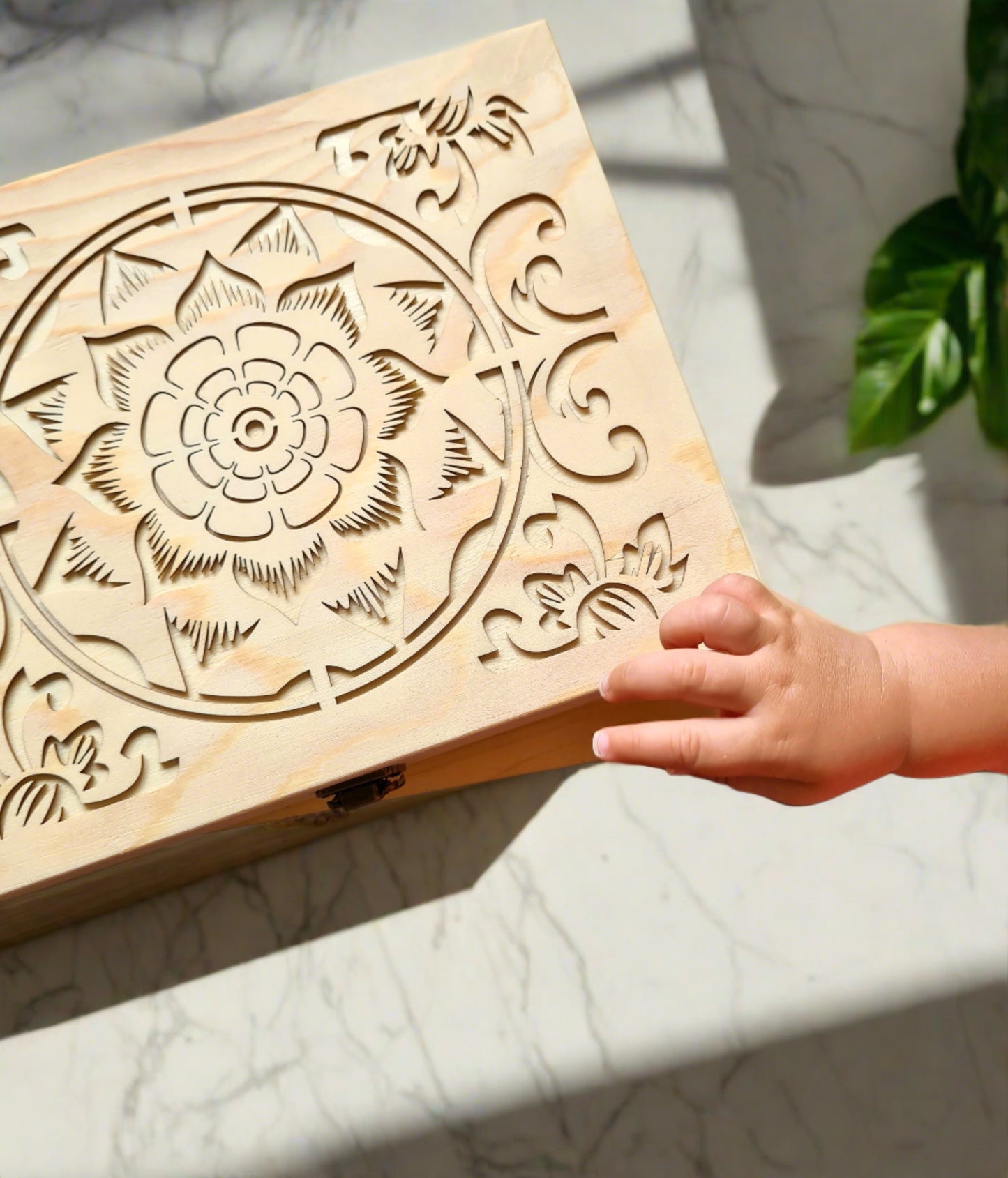 Essential Oil Box - Wood carved Lotus Flower