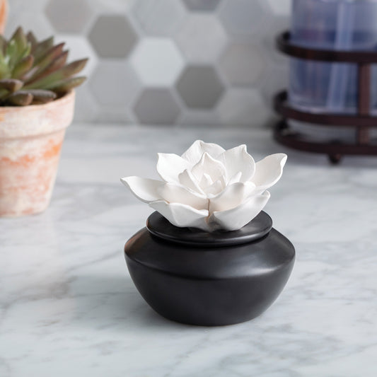 Gardenia Porcelain Passive Diffuser - RRP $29.95 - Wholesale - OUT OF STOCK - PREORDERS OPEN - ARRIVING LATE APRIL